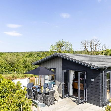 Lilac Lodge, 22 Roadford Lake Lodges Lifton Exteriér fotografie