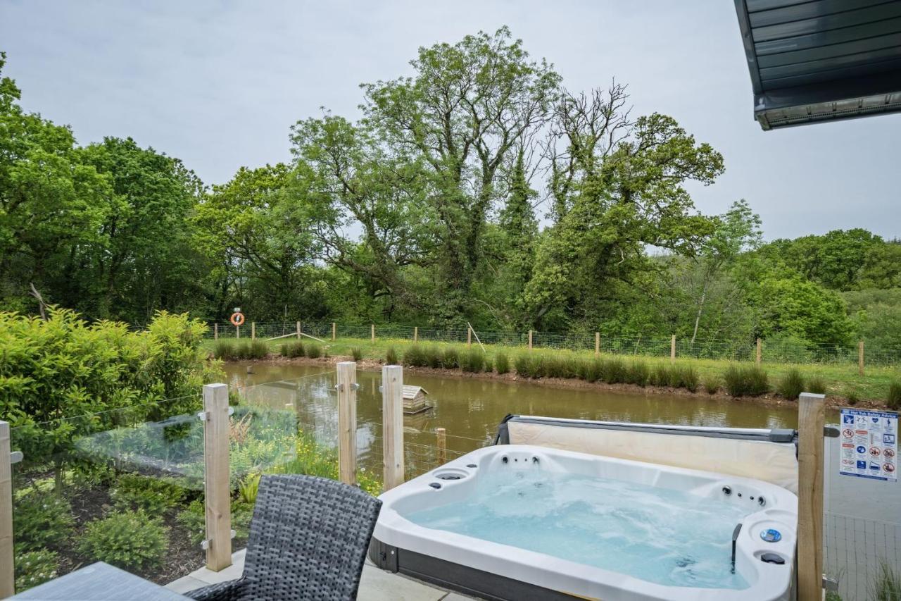 Lilac Lodge, 22 Roadford Lake Lodges Lifton Exteriér fotografie