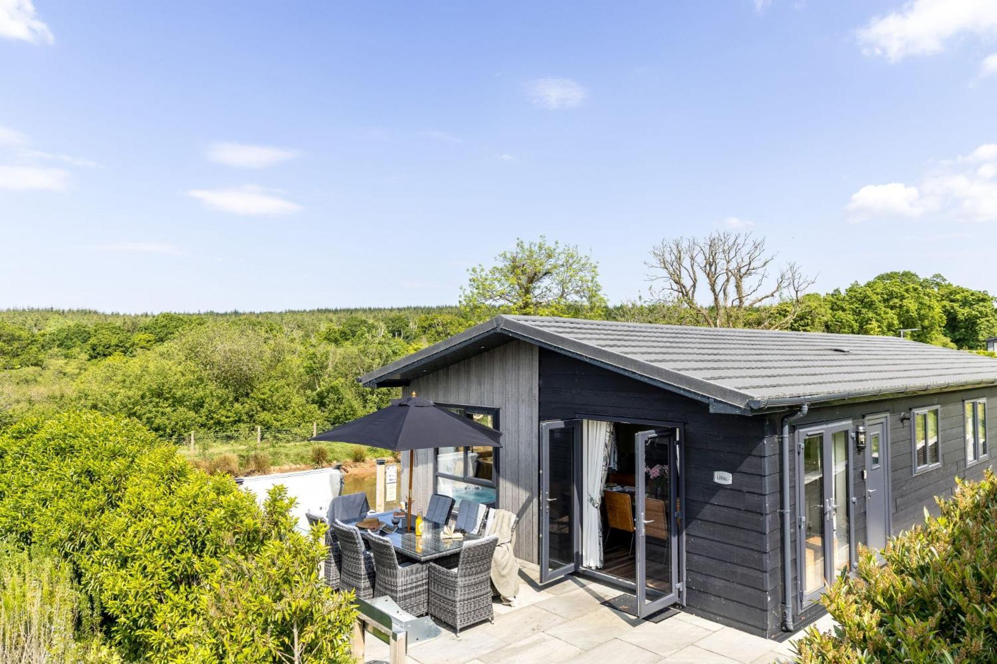 Lilac Lodge, 22 Roadford Lake Lodges Lifton Exteriér fotografie
